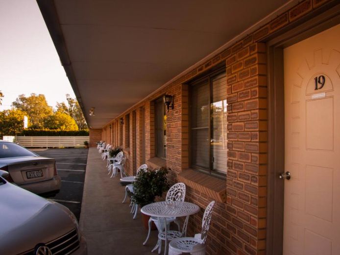 motel-leasehold-for-sale-north-west-nsw-region-major-administrative-centre-1