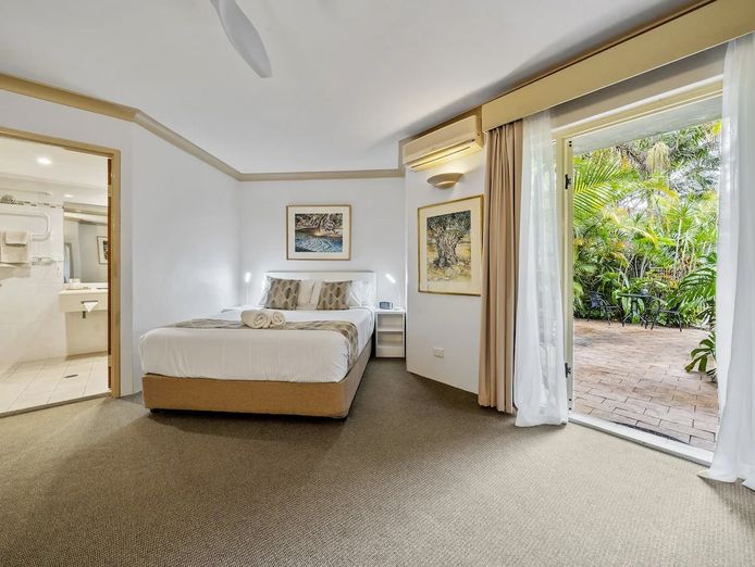 south-coast-motel-for-sale-exclusive-resort-style-2