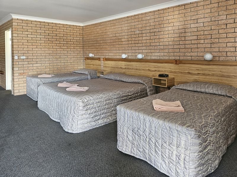 MOTEL LEASEHOLD FOR SALE NSW NORTH WEST SLOPES in Narrabri NSW, 2390