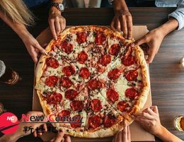 PIZZA TAKEAWAY --EPPING--1P8762