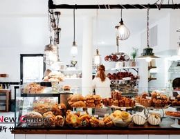 BAKERY CAFE -- MELBOURNE -- #7665417