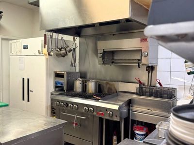 licensed-cafe-hawthorn-1p9865-5