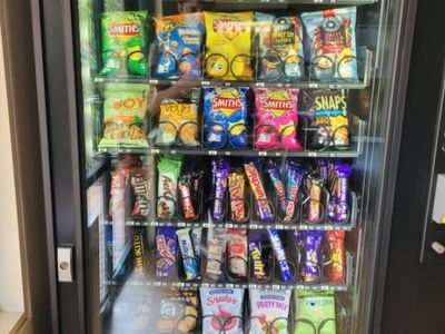vending-machine-bayswater-6838211-2