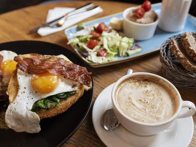 established-cafe-thriving-eastern-suburbs-location-id-1439-0