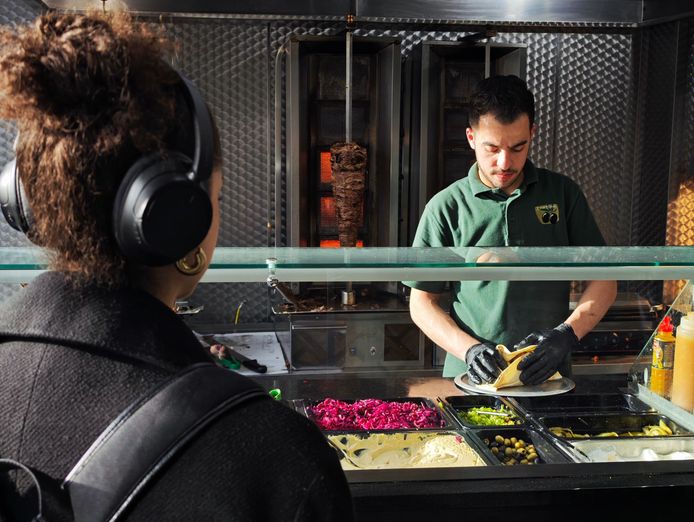 prime-sydney-cbd-takeaway-food-business-24-7-foot-traffic-id-1460-0