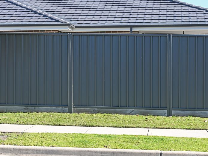 leading-fencing-contractor-established-over-30-years-northern-nsw-id-1411-0