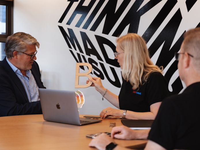 established-centre-client-base-sydney-south-signs-graphics-2