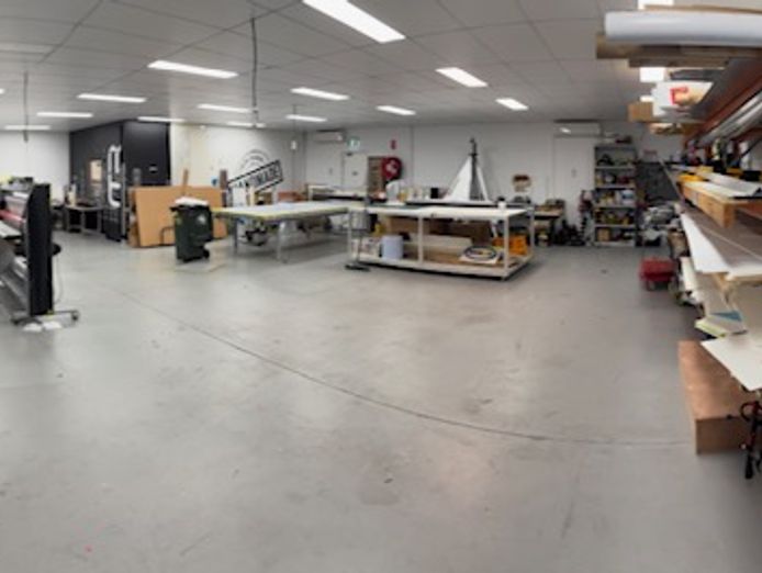 established-centre-client-base-perth-signs-graphics-2