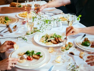 star-blazing-modern-asian-restaurant-5851-1