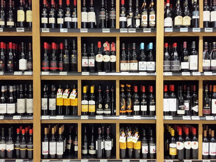 bottle-shop-with-alfresco-dining-6007-0