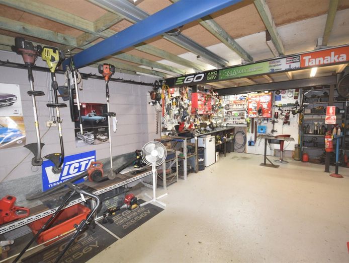 established-garden-machinery-business-blue-mountains-1019-0