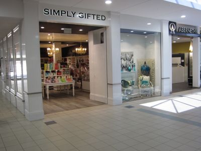gift-shop-urgent-sale-make-an-offer-3