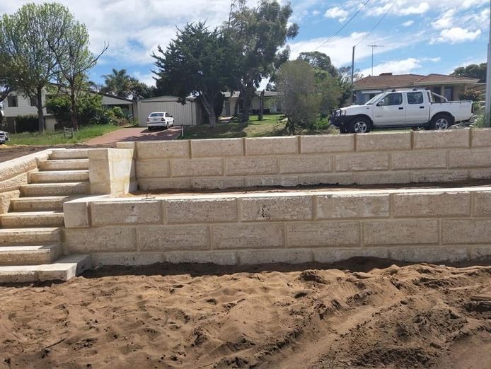quality-limestone-wall-business-3