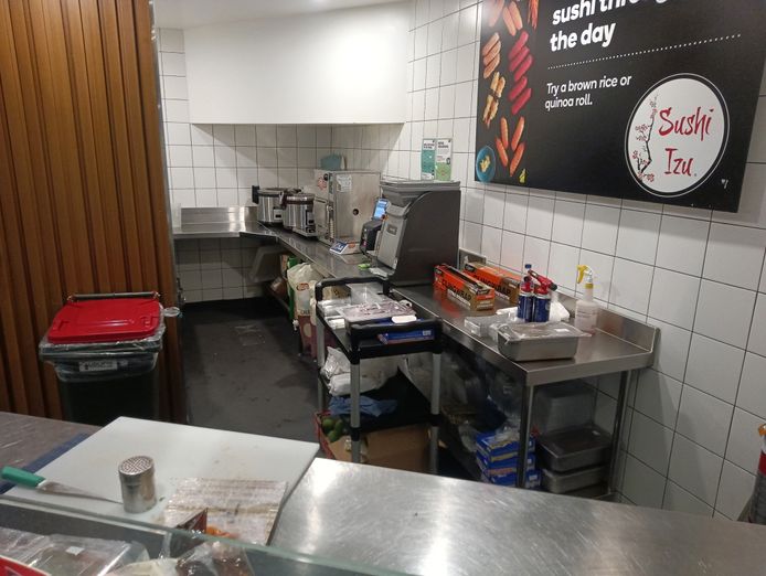 sushi-izu-takeaway-sydney-city-consistant-sales-3