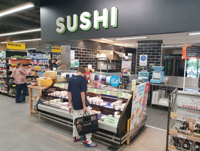 sushi-izu-takeaway-top-5-sales-store-northern-beach-location-0