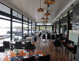 Restaurant On The Water – Reduced (Present all Offers)