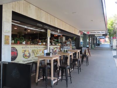 spacious-licenced-cafe-main-street-8
