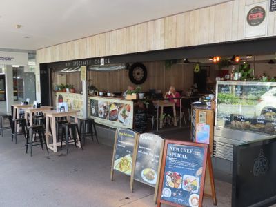 spacious-licenced-cafe-main-street-3