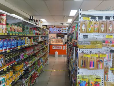 convenience-store-first-class-presentation-8