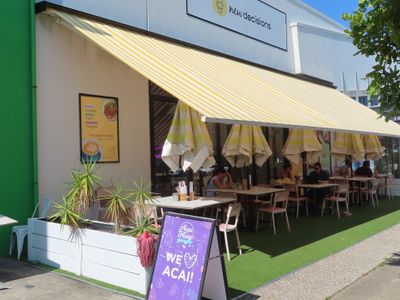 trendy-cafe-healthy-choices-widely-known-0