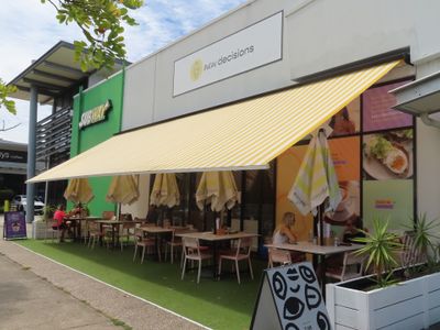 trendy-cafe-healthy-choices-widely-known-3