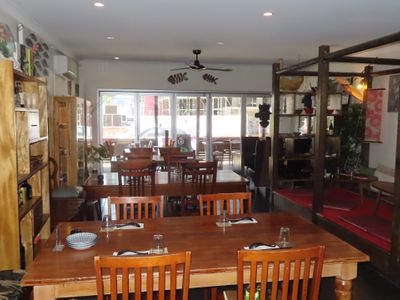 licenced-japanese-restaurant-close-beach-location-2