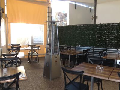 thai-restaurant-bar-takeaways-traditional-2
