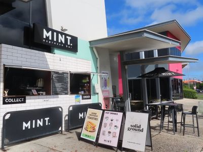 coffee-espresso-health-drinks-bar-8