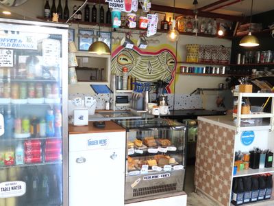 lively-esplanade-cafe-down-by-the-sea-6