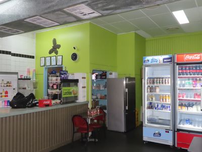 five-day-lunchbar-plenty-of-parking-2