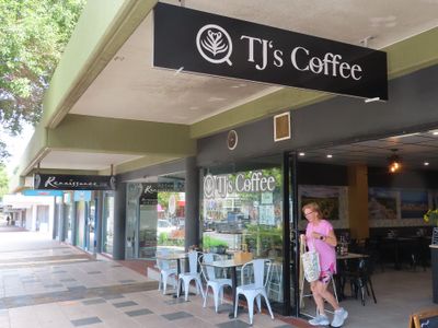central-espresso-cafe-main-street-9