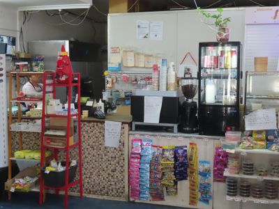 fish-n-chips-burgers-coffee-convenience-lines-3