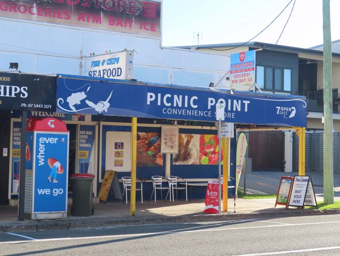 convenience-store-picnic-point-9