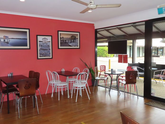 sizable-cafe-local-shops-and-services-centre-7