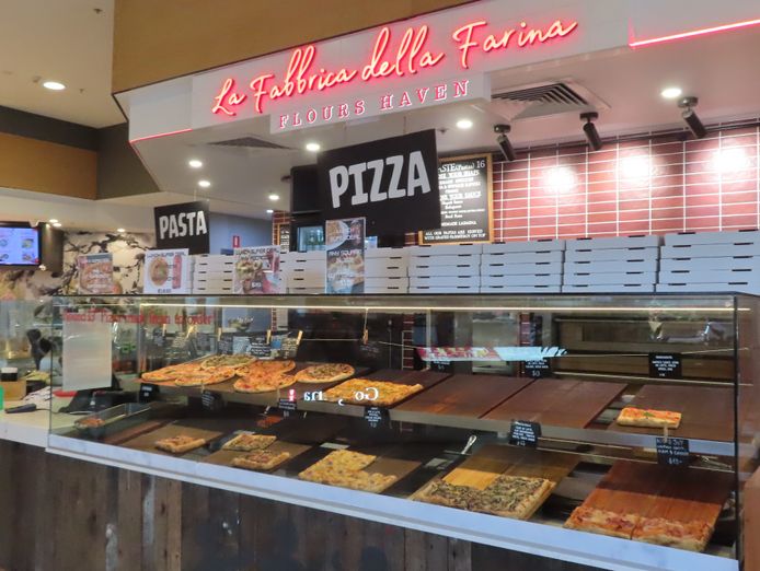 classic-pizza-pasta-sunshine-plaza-food-court-0