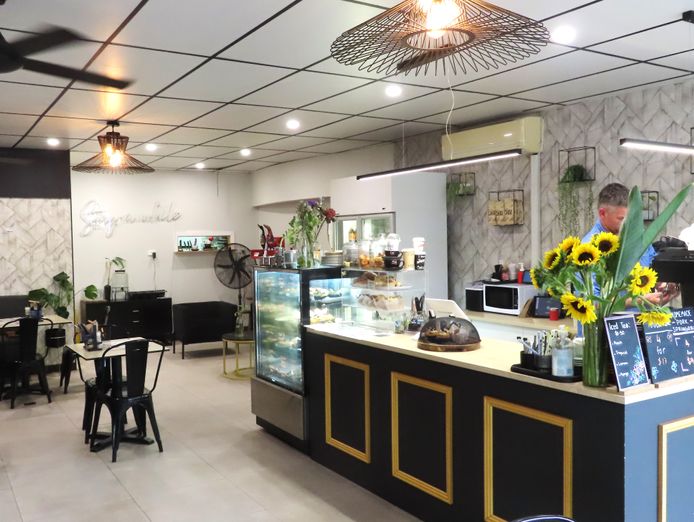 central-espresso-cafe-main-street-1