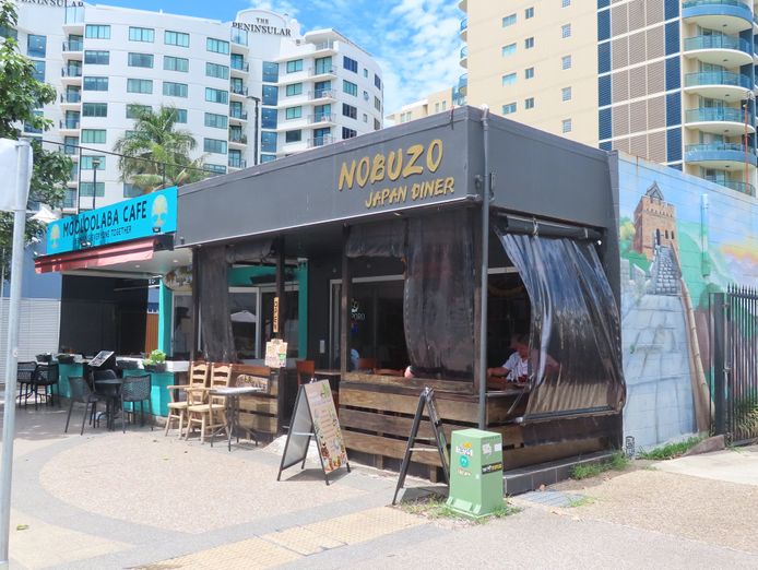 licenced-restaurant-close-beach-location-0