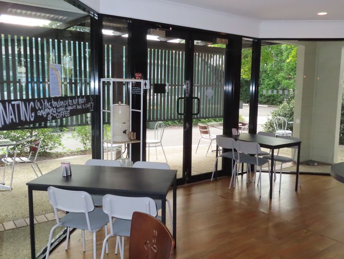 sizable-cafe-local-shops-and-services-centre-2