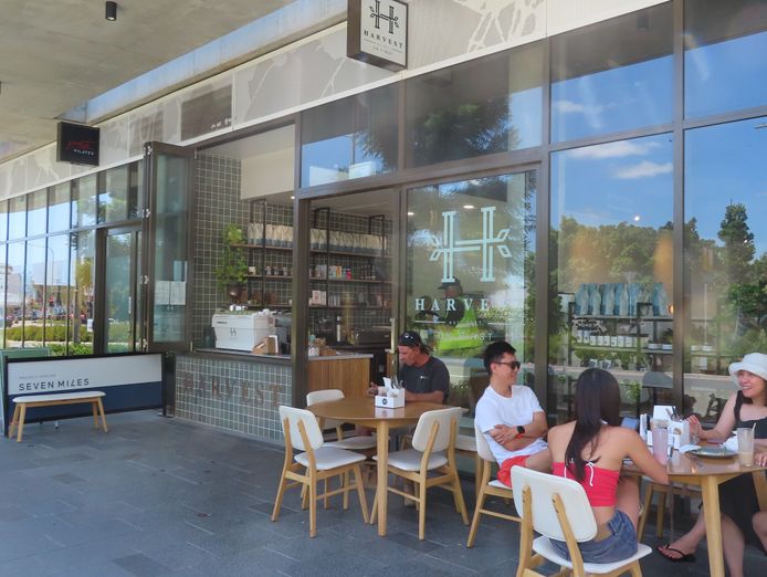 cafe-five-day-a1-on-first-0