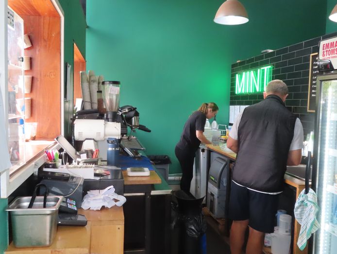 coffee-espresso-health-drinks-bar-3