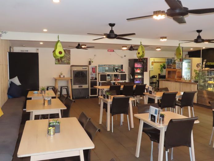 spacious-licenced-cafe-main-street-2
