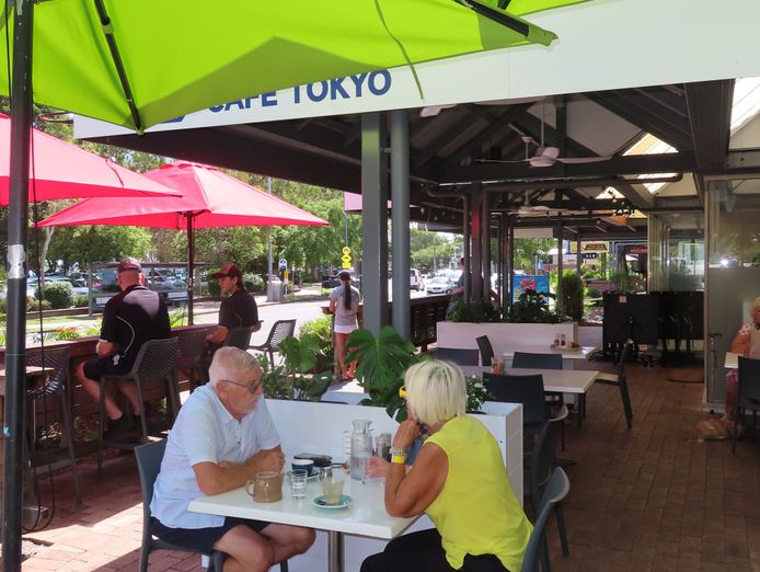 highly-visual-corner-cafe-riverside-7
