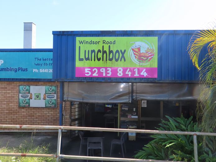 five-day-lunchbar-plenty-of-parking-7