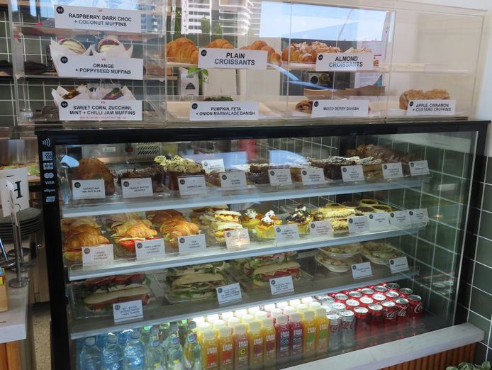 cafe-five-day-a1-on-first-3