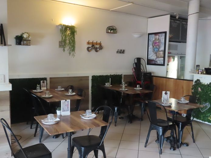 thai-restaurant-takeaways-on-thomas-2