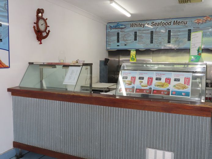 locals-favourite-fish-chips-2