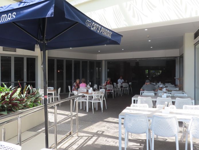 large-cafe-vibrant-commercial-centre-3