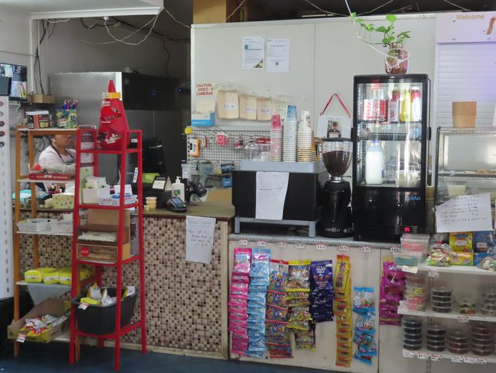 fish-n-chips-burgers-coffee-convenience-lines-3