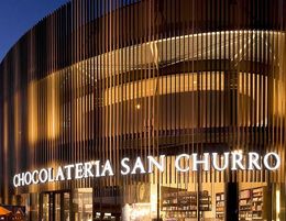 Hollywood-Worthy San Churro Cafe – Iconic Location with Stunning Exterior