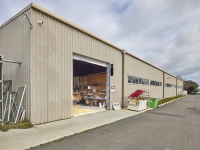 security-doors-amp-screens-manufacturing-window-amp-glass-door-reglazing-2